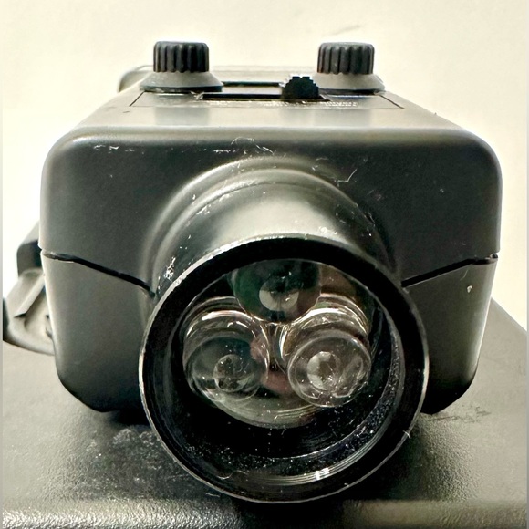 EXTECH 461825 Combination Photo-Tachometer and Stroboscope w/ Case Calibrated - Picture 6 of 14